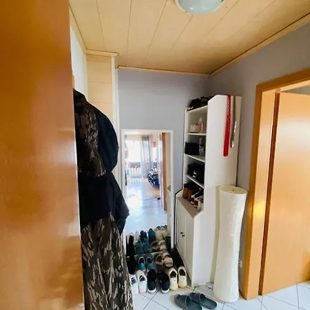 Apartment 2 Dg Mit Ebk Und Grossem Balkon! *